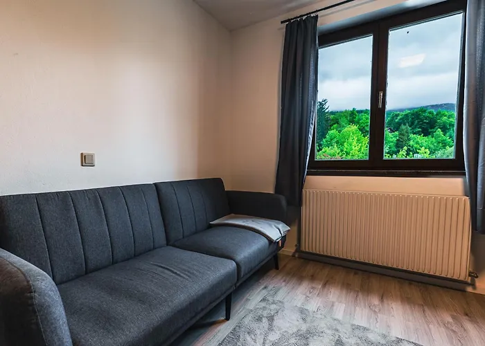 Zentral Am Fluss #2 *