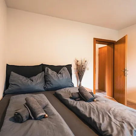 Zentral Am Fluss #2 Lejlighed